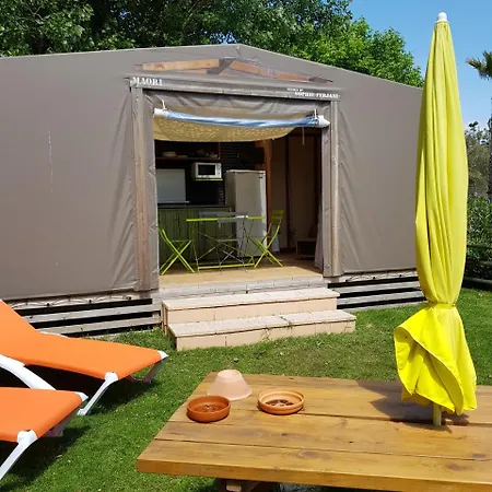 Κάμπινγκ Camping Le Clos De La Grangette 3*